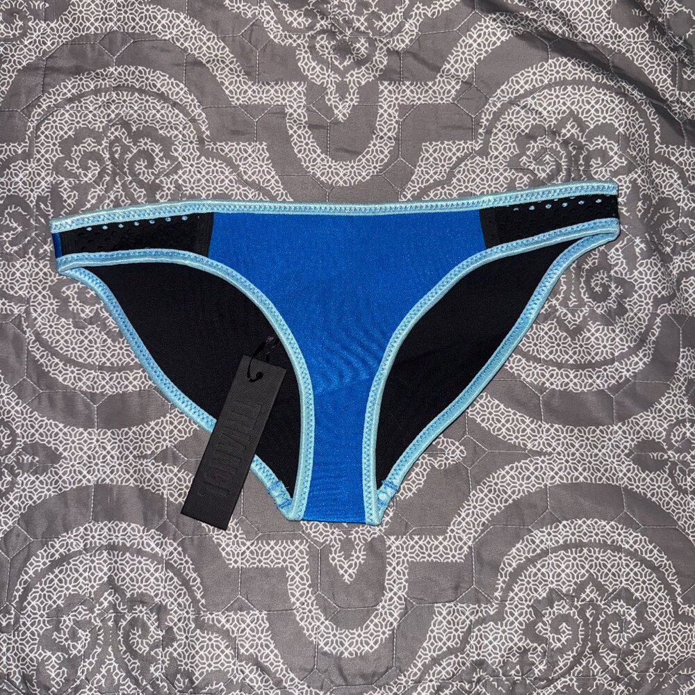 TRIANGL Blue Neoprene Bikini Bottoms | Medium | Colorblock Scuba Swim